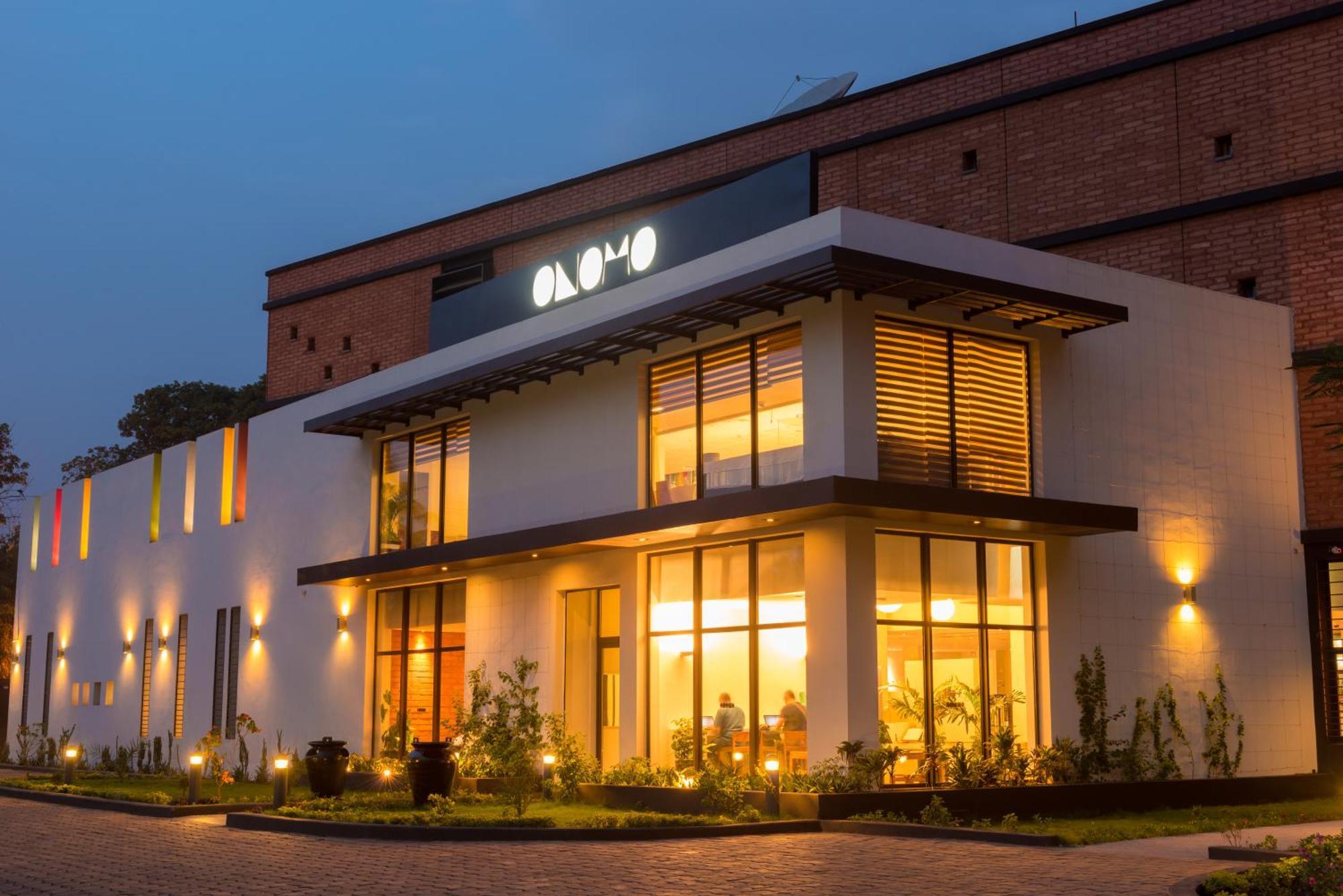 Onomo Hotel Bamako Buitenkant foto