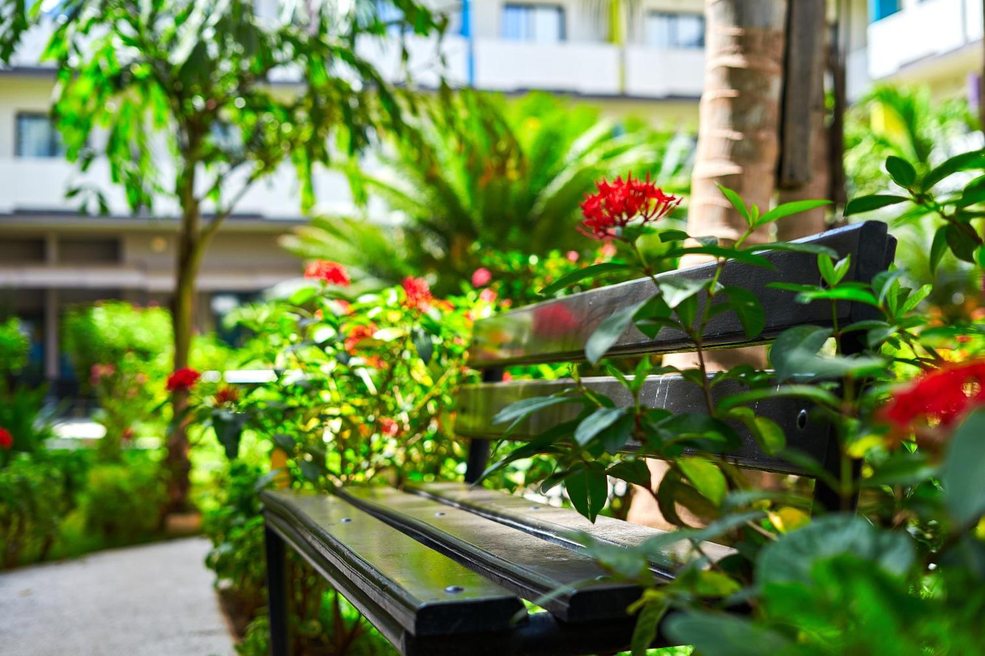 Onomo Hotel Bamako Buitenkant foto